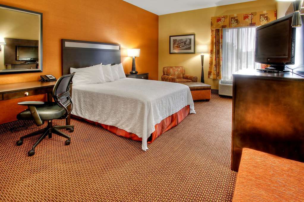 Hampton Inn Johnstown Geistown Room photo